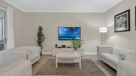 Casa Clara e Arejada Para Férias em Kissimmee