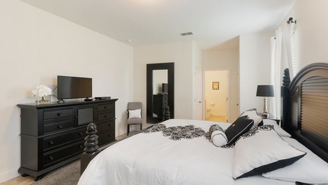 Equipped House in Beautiful Condo Close to Disney