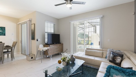 Bela Casa em Condomínio Fechado - Cozinha Completa