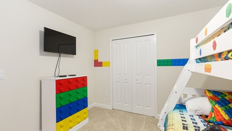 Luxury Condominium House - Great Location Close to the Parks