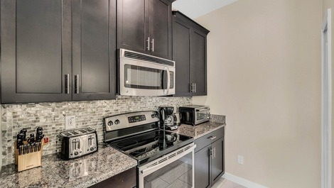 Casa com Localização Privilegiada em Condomínio Próximo a Disney