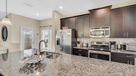 Casa com Localização Privilegiada em Condomínio Próximo a Disney