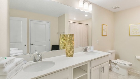 Apartamento en comunidad cerrada cerca de los parques de Orlando