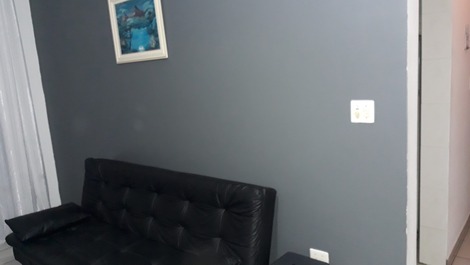 Apartamento com ótima localização no Canto do Forte