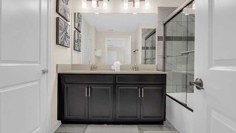 Great Location Home in Kissimmee - Close to US-192