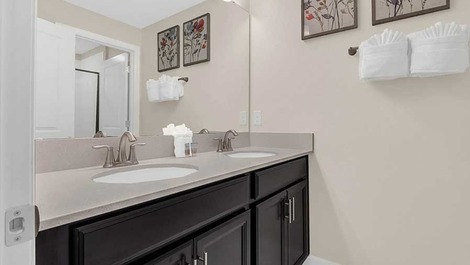 Great Location Home in Kissimmee - Close to US-192