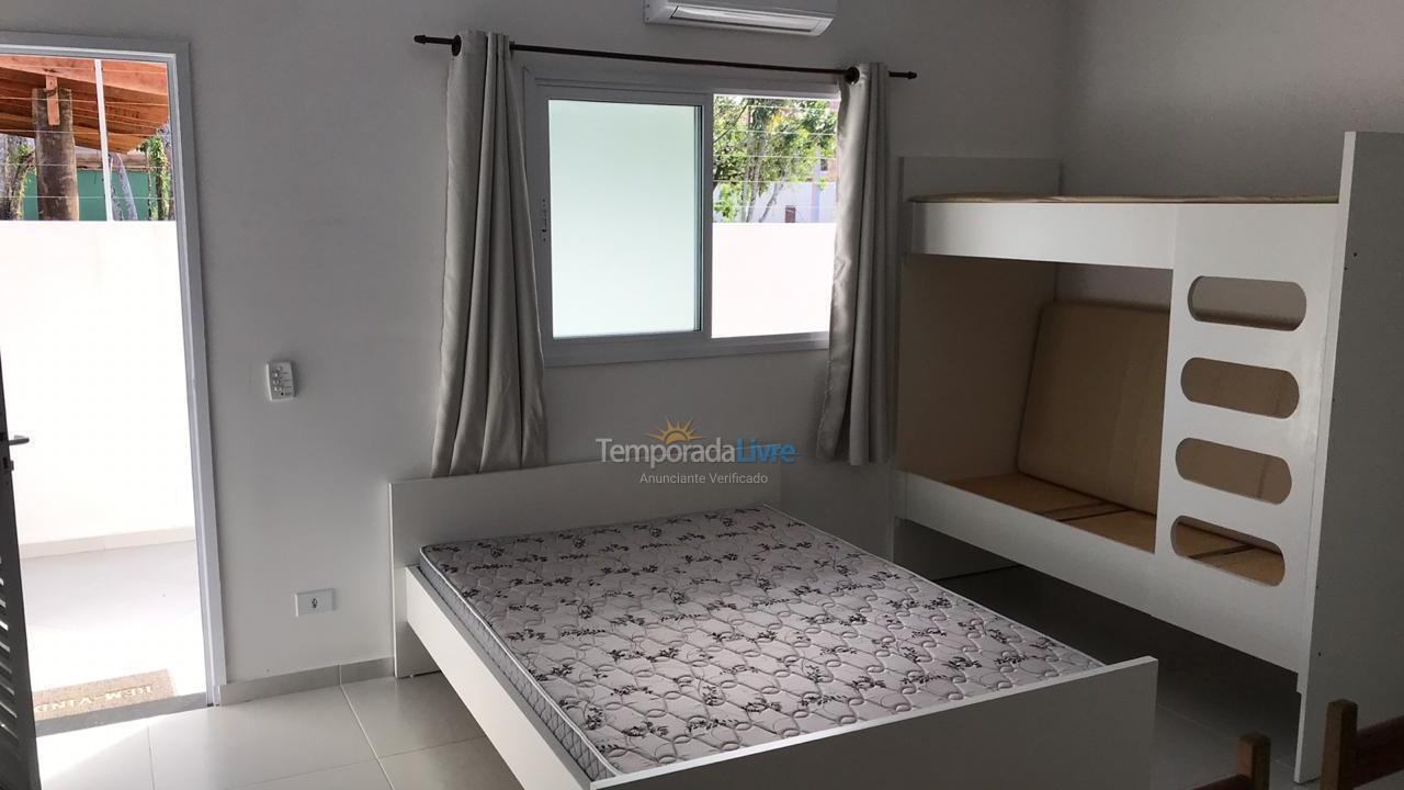 House for vacation rental in Ubatuba (Praia das Toninhas)