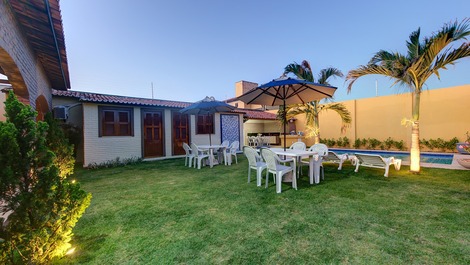 COZY HOUSE of 8 suites with air for 28 people-Next BEACH PARK