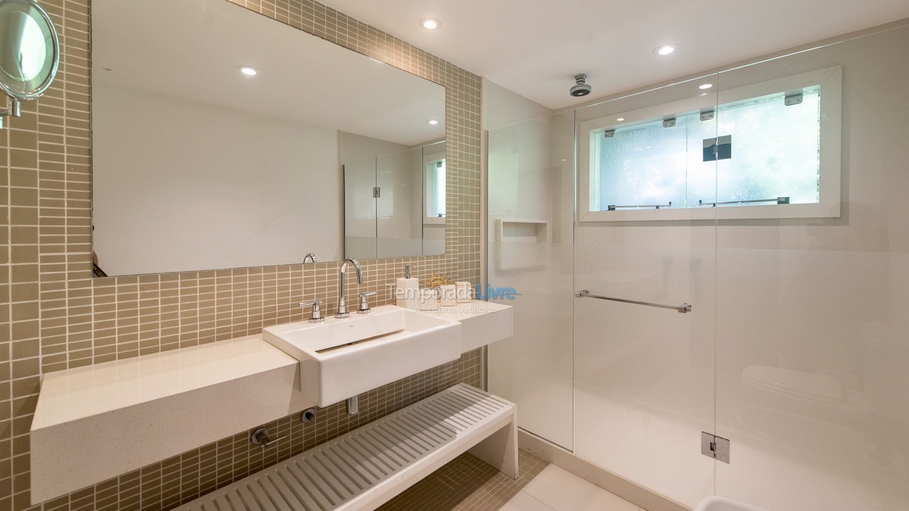 Casa para aluguel de temporada em Armação dos Búzios (Praia da Baía Formosa)