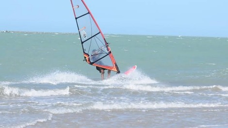 Esportes praticados em frente: Wind, Surf, Kite