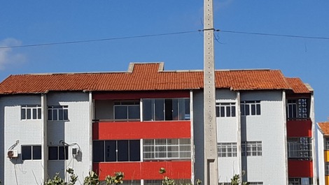 Vista do prédio da avenida que fica na beira mar