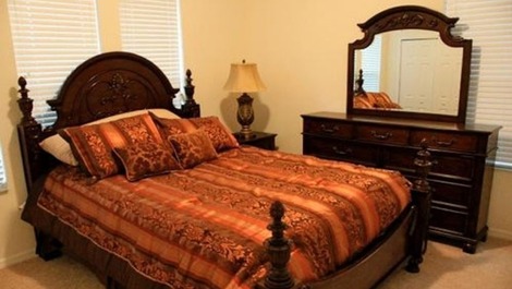 Hermosa casa en una comunidad cerrada cerca de Disney