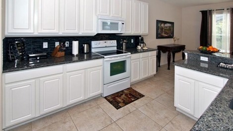 Beautiful Home in Condo Close to Disney
