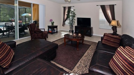 Beautiful Home in Condo Close to Disney