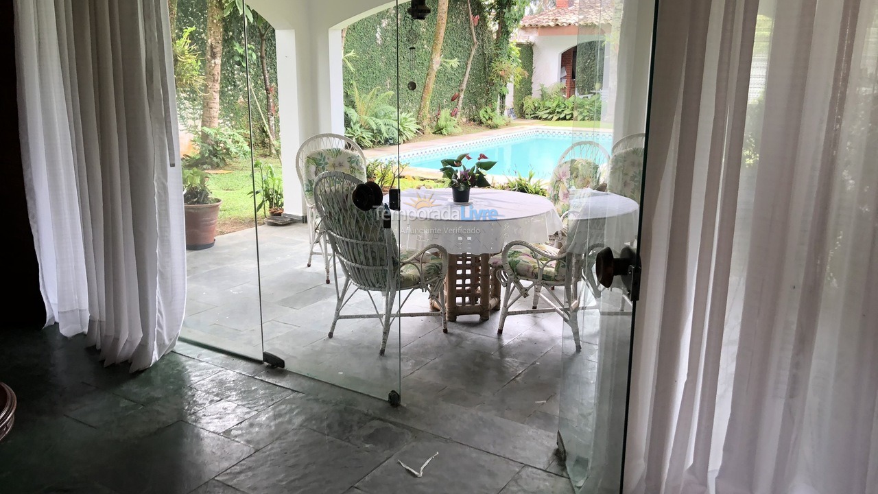 Casa para aluguel de temporada em Guarujá (Praia do Pernambuco)