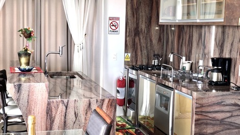 Cobertura de piscina 3 suites! vista a la playa