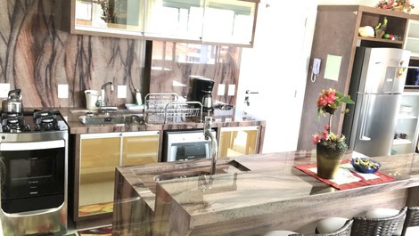 Cobertura de piscina 3 suites! vista a la playa