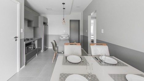 APARTAMENTO ALTO PADRÃO COM PISCINA