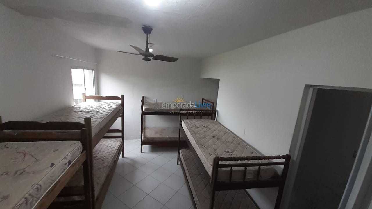 House for vacation rental in Guarapari (Rua Rio de Janeiro 25)