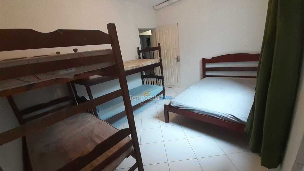 House for vacation rental in Guarapari (Rua Rio de Janeiro 25)