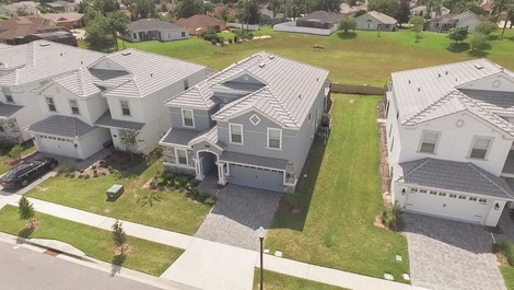 Hermosa opción de casa grande en comunidad cerrada