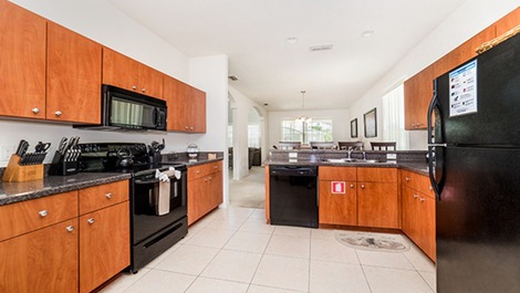 Casa em Condomínio Arborizado Próximo a Disney