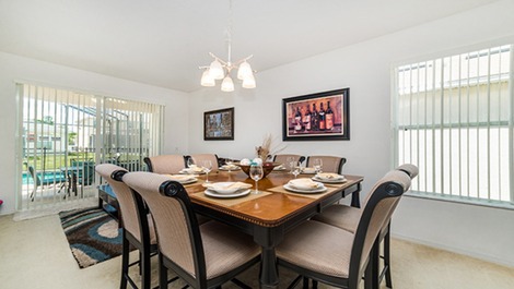 Casa em Condomínio Arborizado Próximo a Disney