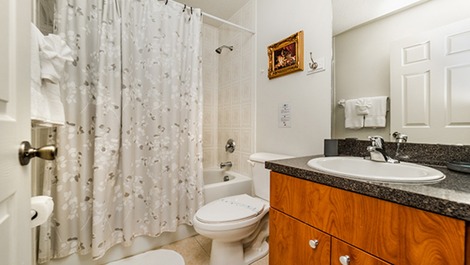 Casa em Condomínio Arborizado Próximo a Disney