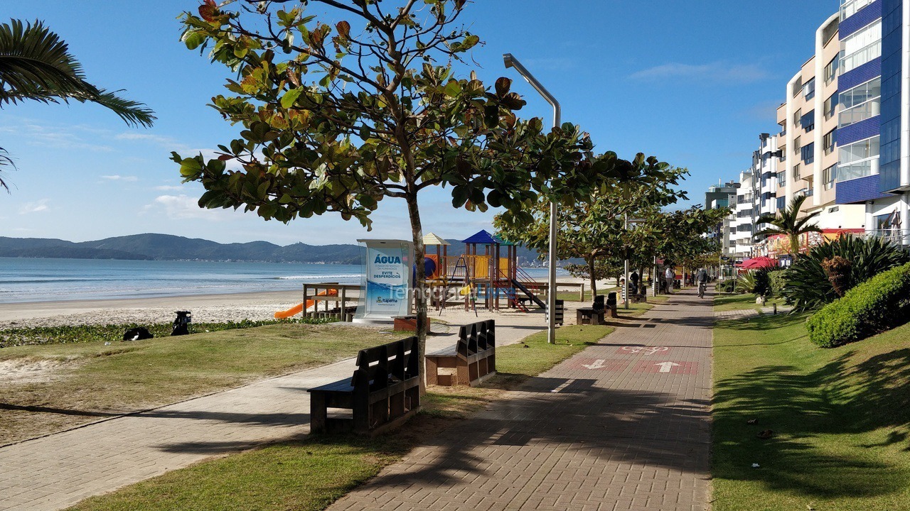 Apartment for vacation rental in Itapema (Meia Praia)