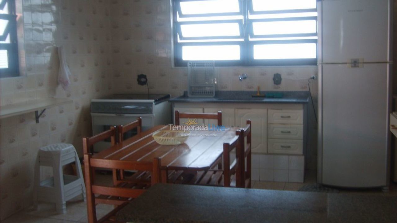 Casa para alquiler de vacaciones em Bertioga (Vista Linda)