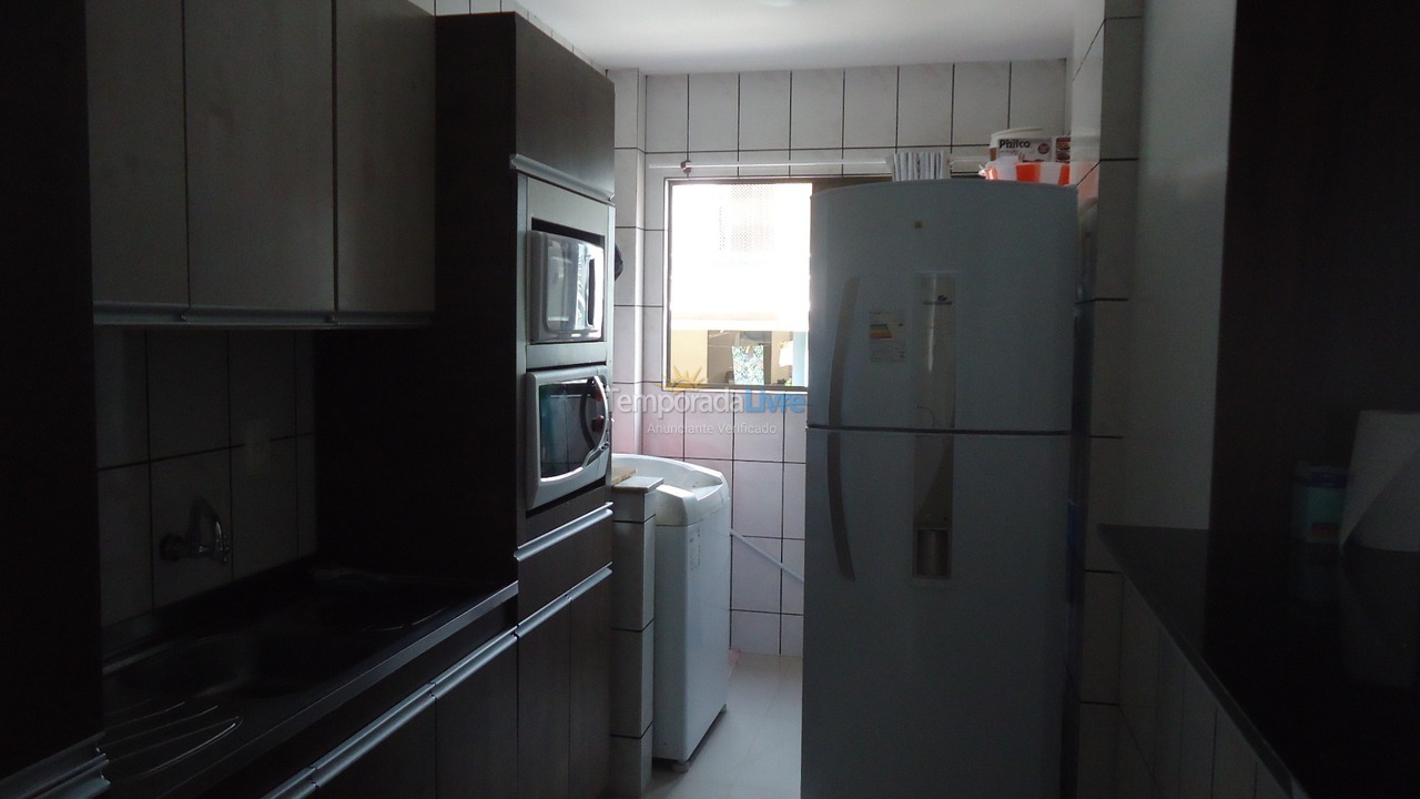 Apartamento para aluguel de temporada em Itapema (Meia Praia)