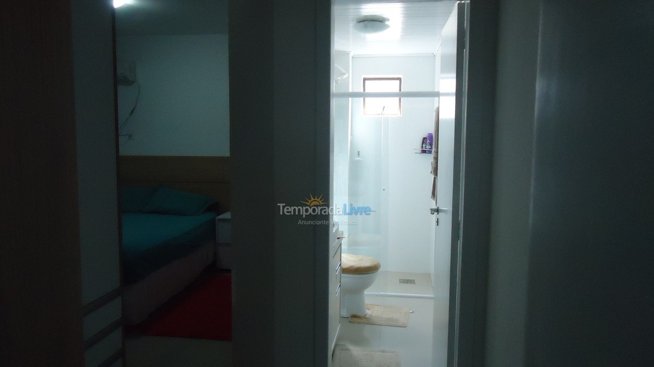 Apartamento para aluguel de temporada em Itapema (Meia Praia)