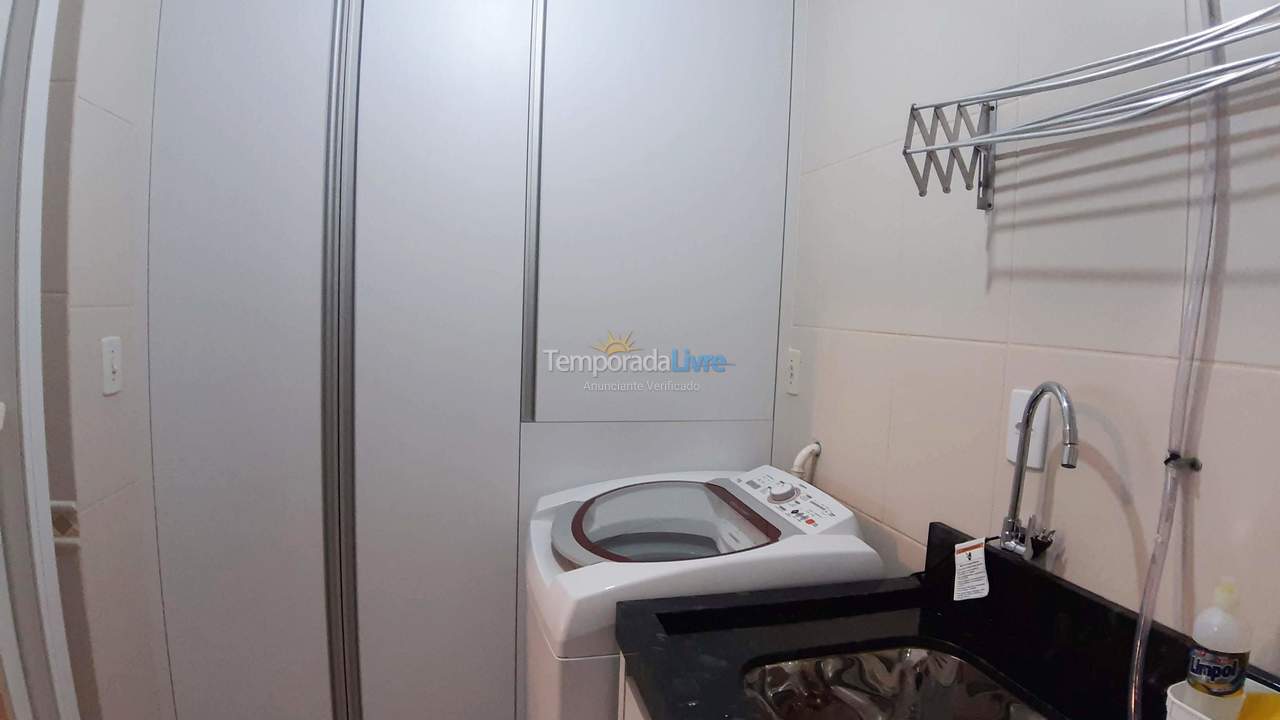 Apartamento para aluguel de temporada em Itapema (Meia Praia)