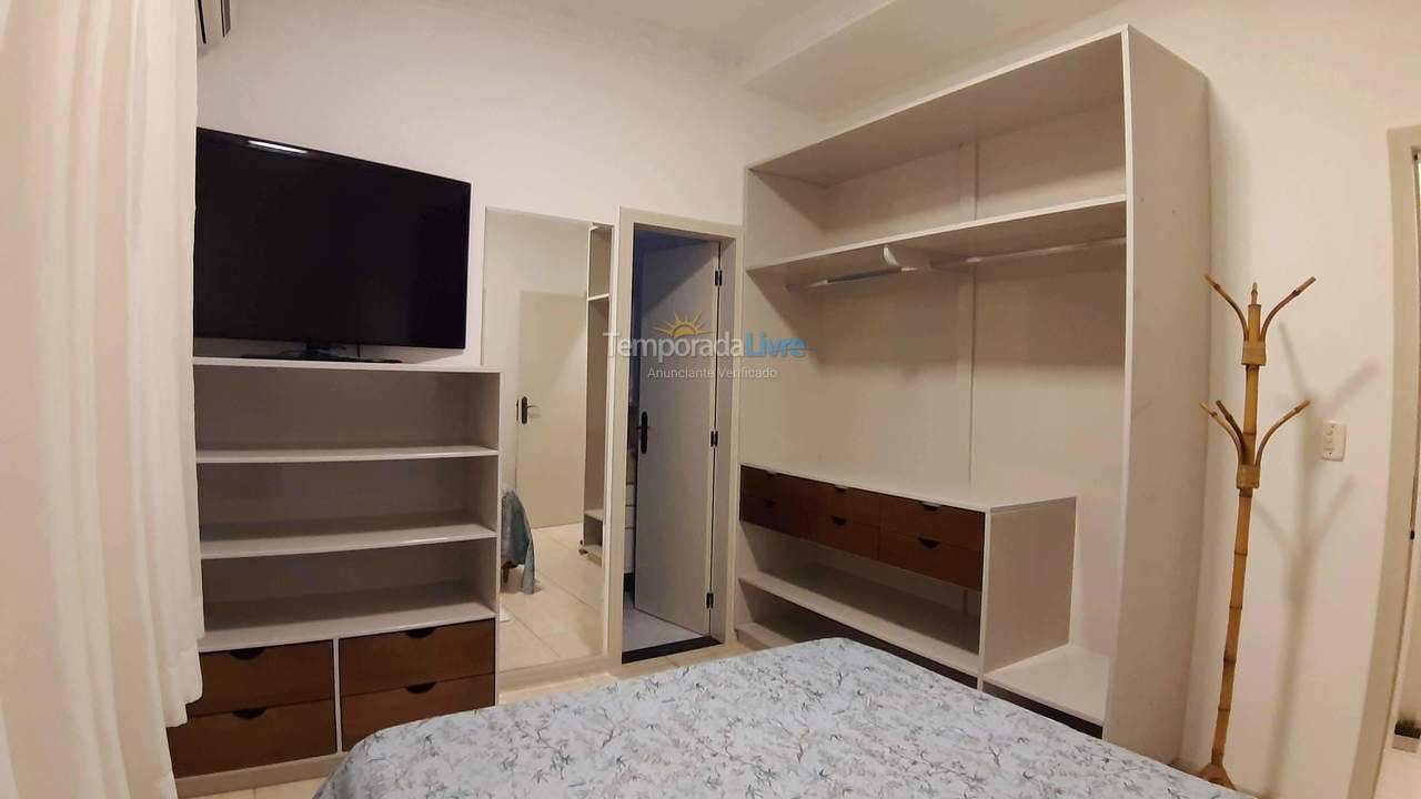 Apartamento para aluguel de temporada em Itapema (Meia Praia)