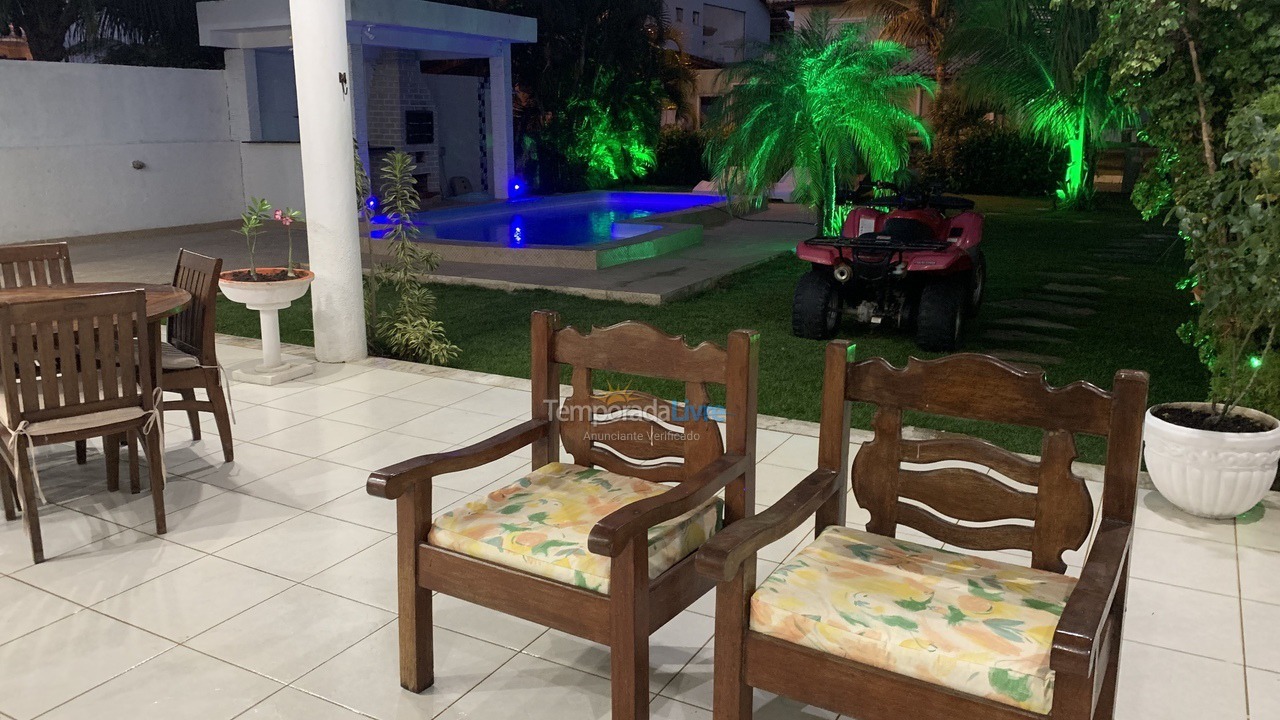 Casa para aluguel de temporada em Camaçari (Praia de Guarajuba)