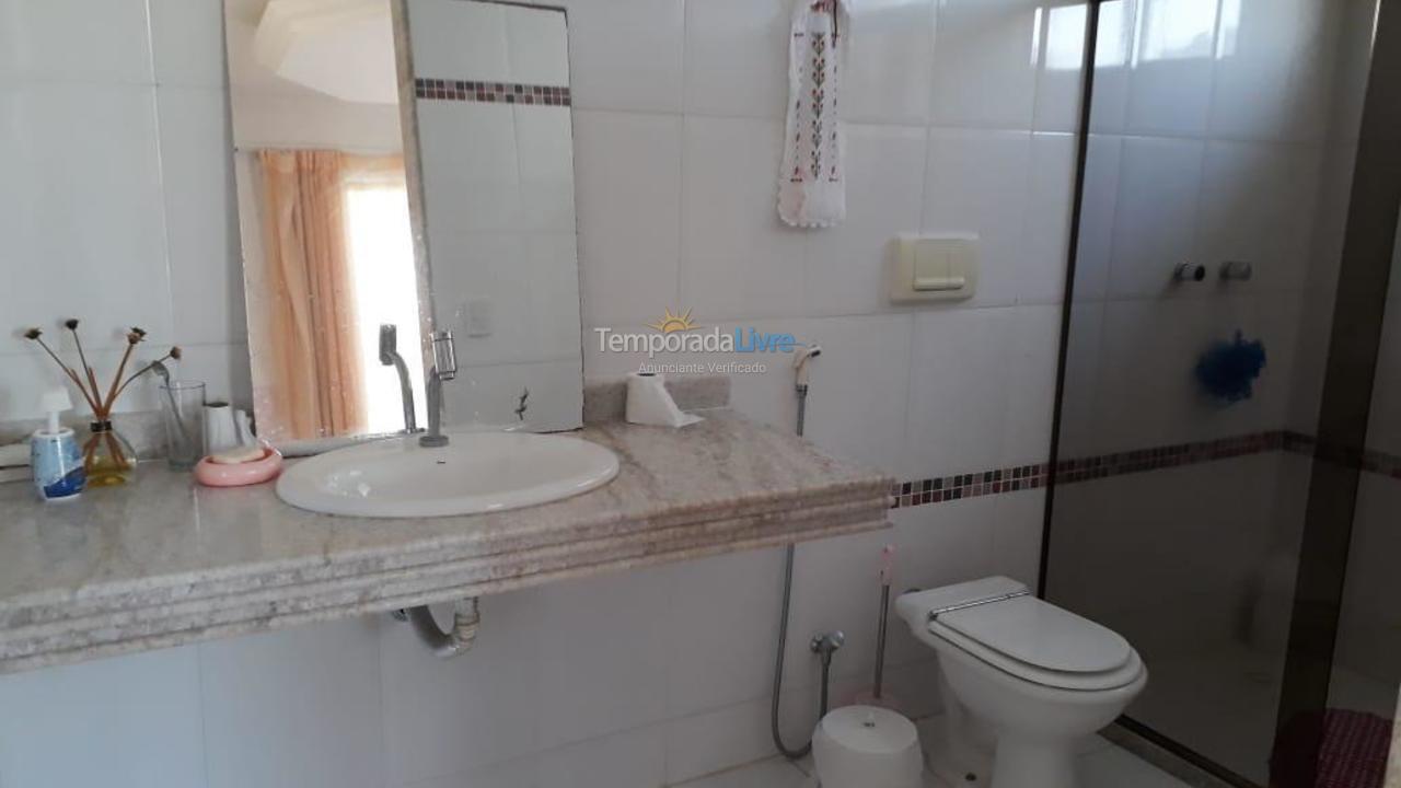 Casa para aluguel de temporada em Camaçari (Praia de Guarajuba)