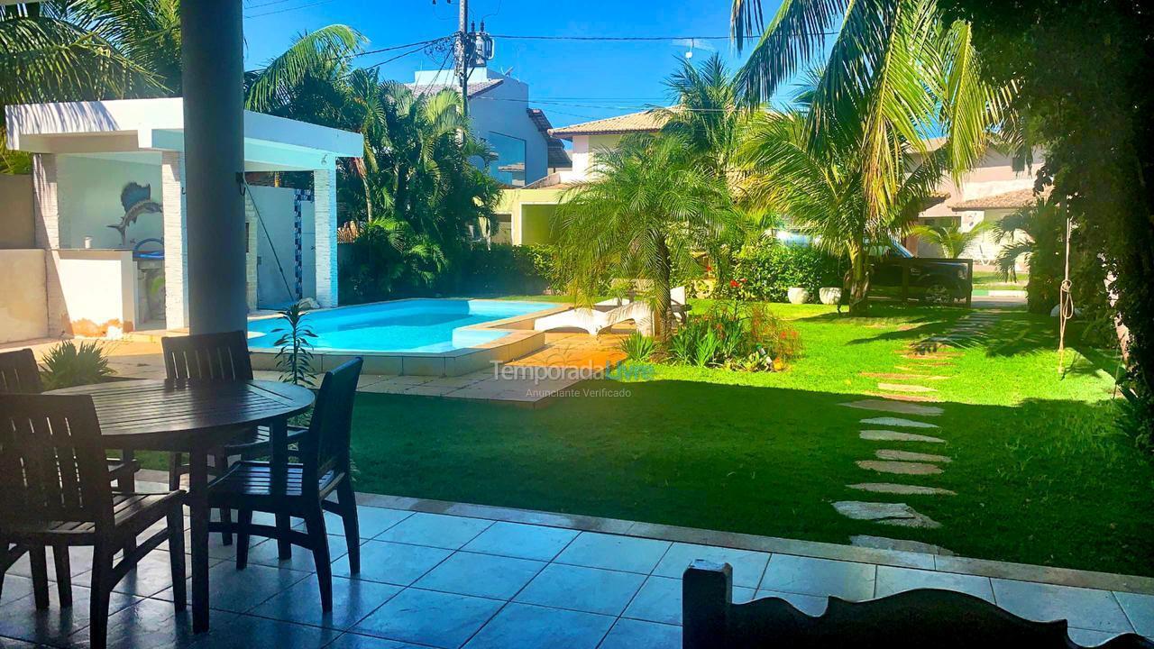 Casa para aluguel de temporada em Camaçari (Praia de Guarajuba)