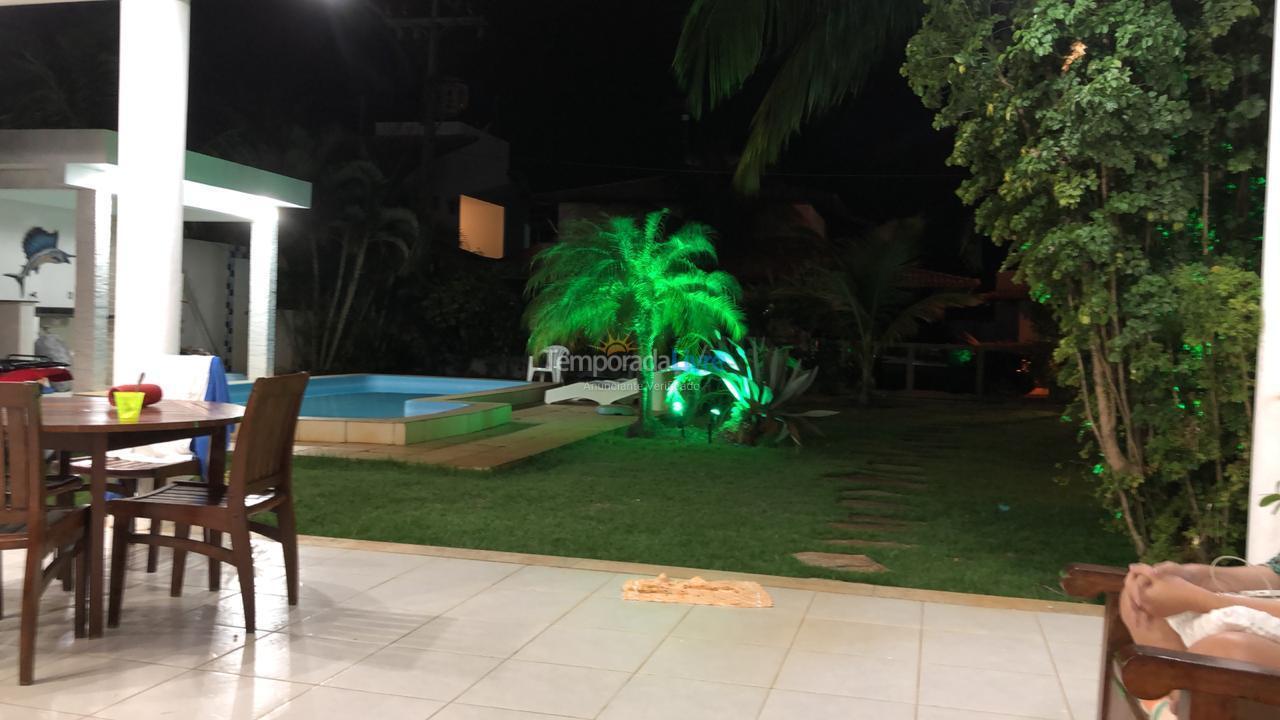 Casa para aluguel de temporada em Camaçari (Praia de Guarajuba)