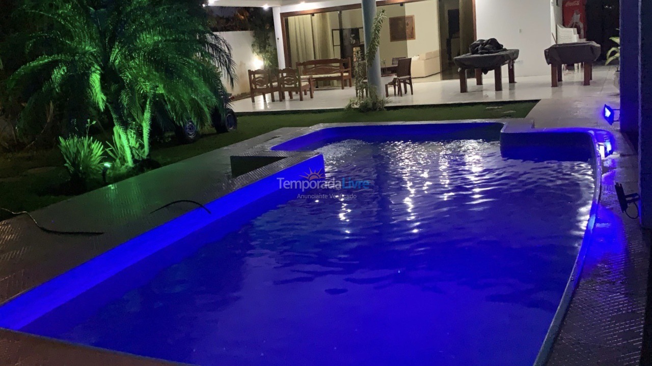 Casa para aluguel de temporada em Camaçari (Praia de Guarajuba)