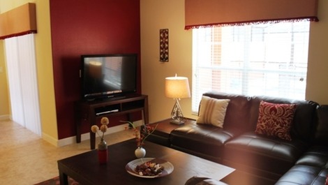 Beautiful House Located in Resort Style Condominium in Kissimmee