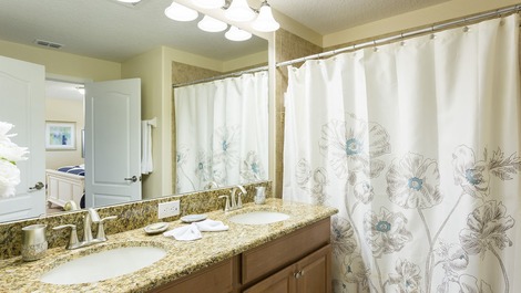 Beautiful Family Vacation Home Option at Disney