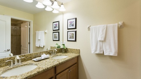 Beautiful Family Vacation Home Option at Disney