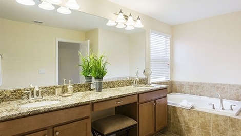 Equipped House in Orlando - Great for Holidays