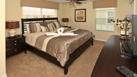 Hermosa casa ubicada en un complejo de condominios en Kissimmee