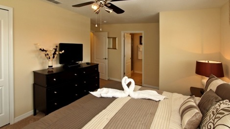 Hermosa casa ubicada en un complejo de condominios en Kissimmee