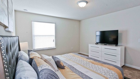 Casa com Piscina Privativa Perto da Disney - Acomoda até 12 Hóspedes