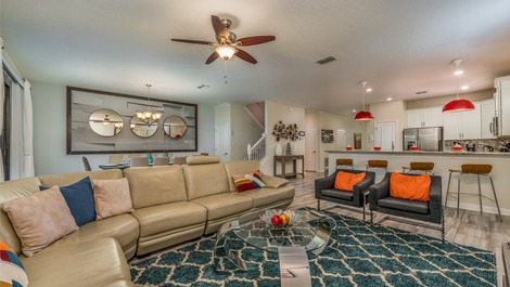 Spacious Home Sleeps Up To 22 Guests in Orlando