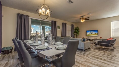 Equipped House, Sleeps Up To 22 Guests Near Disney