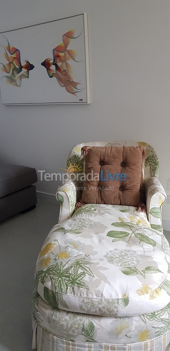 Apartment for vacation rental in Guarujá (Pitangueiras)