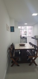 Apartment facing the beach, foot in the sand in Pitangueiras, Guaruja, São Paulo